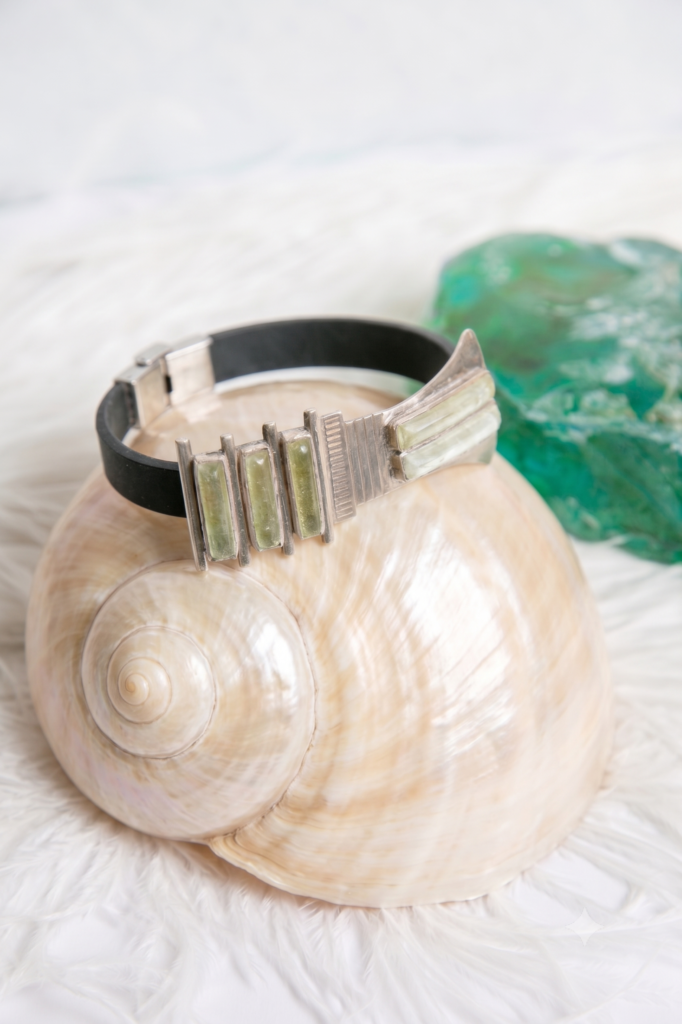 Djed-andara pillar bracelet, rubber