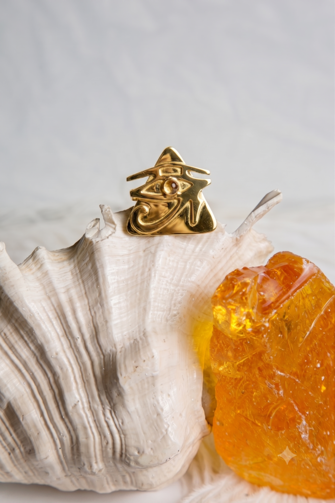 Eye of Horus-andara ring, gold-plated