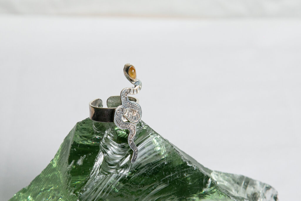 Cleopatra-andara ring silver